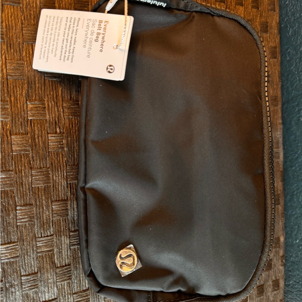 lululemon athletica Black Everywhere Belt Bag NWT